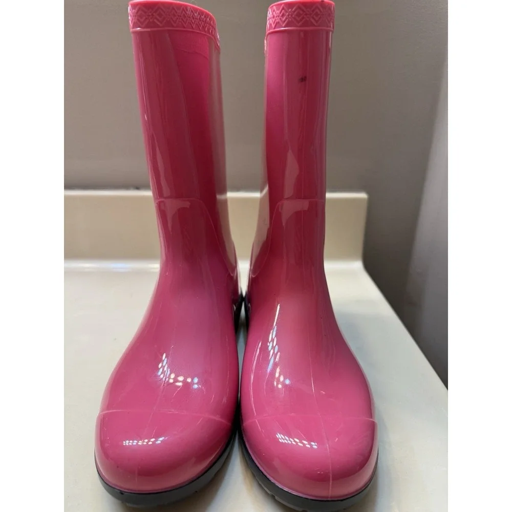 UGG Raana Pink Rubber Rain Boots Lined Outdoor Youth Girl's Size 5 (1014340K)